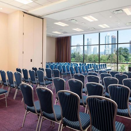 Delta Hotels By Marriott Burnaby Conference Centre Dış mekan fotoğraf